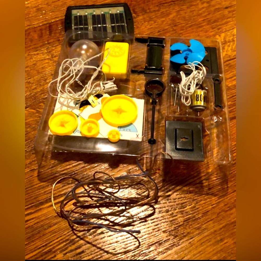 Solar Energy Kit - Picture 2 of 3